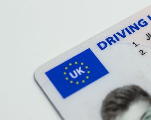 document-driver’s-license-driving-licence-id